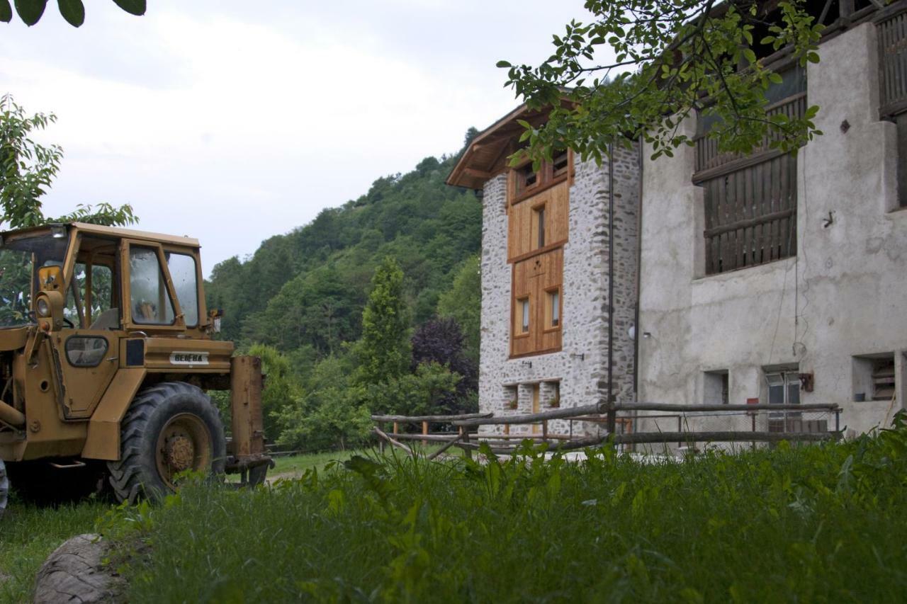 Agricampeggio Ai Gaggi Pellizzano Exterior photo